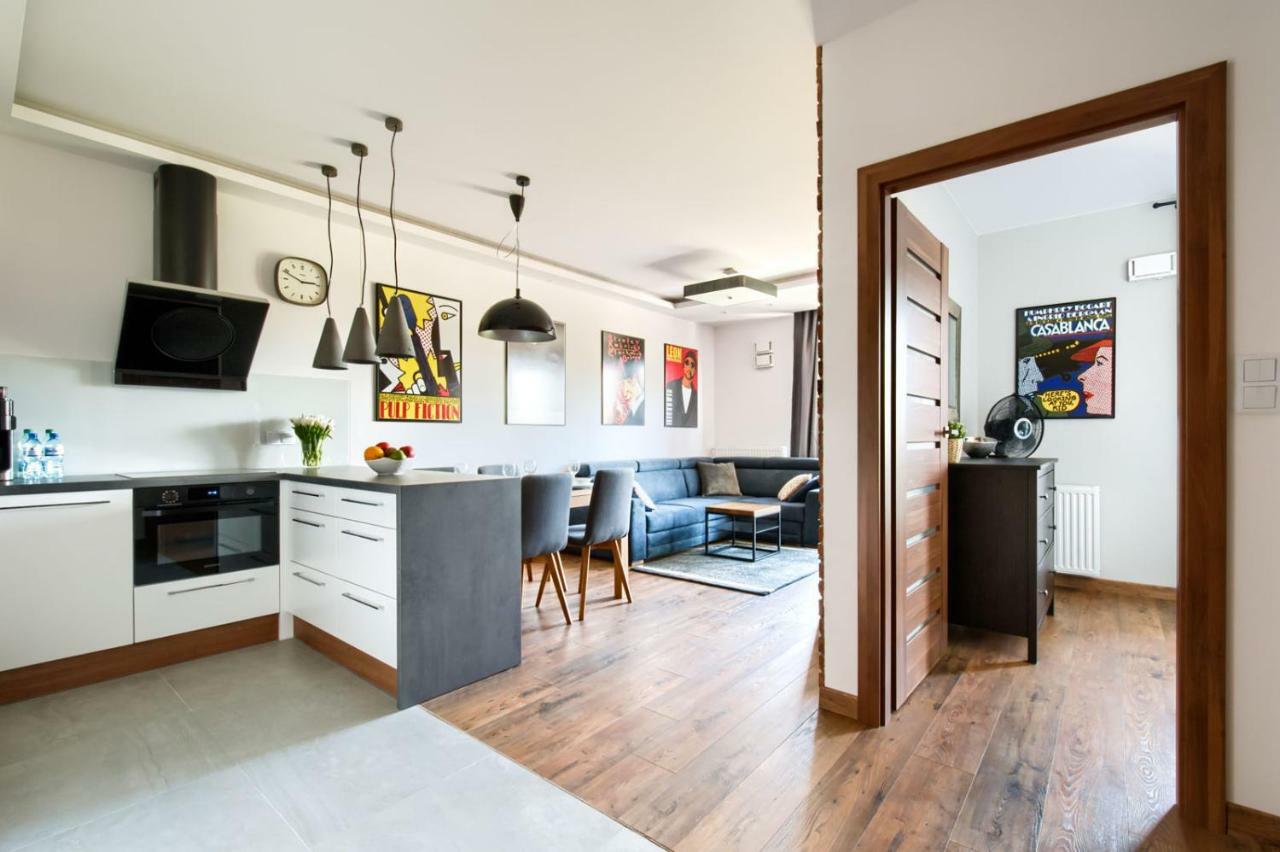 Cinema Apartment - Варшава Экстерьер фото
