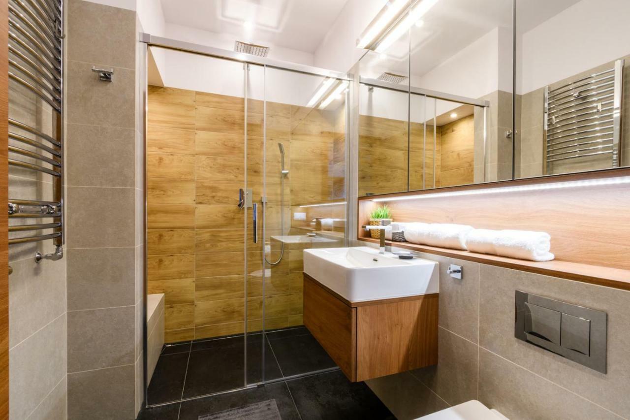 Cinema Apartment - Варшава Экстерьер фото